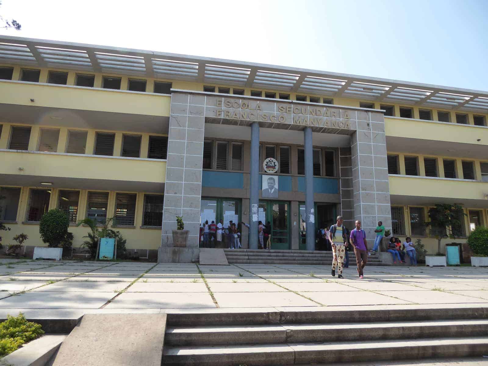 Escola Secundária Francisco Manyanga, Maputo