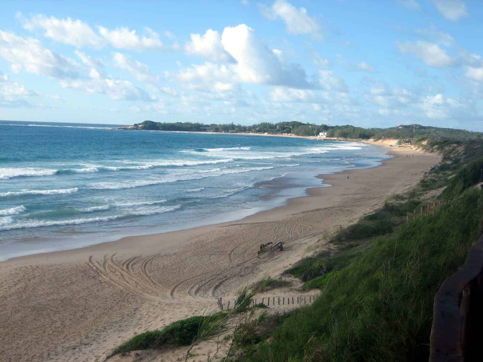 Vista da praia e baía em Tofo